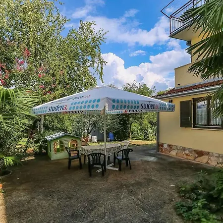 In Porec/istrien 10377 公寓 *
